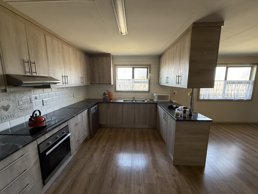 To Let 2 Bedroom Property for Rent in Lambton Gardens Gauteng