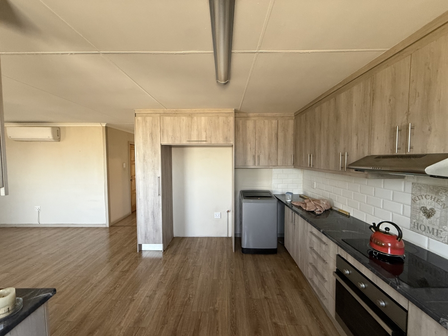 To Let 2 Bedroom Property for Rent in Lambton Gardens Gauteng