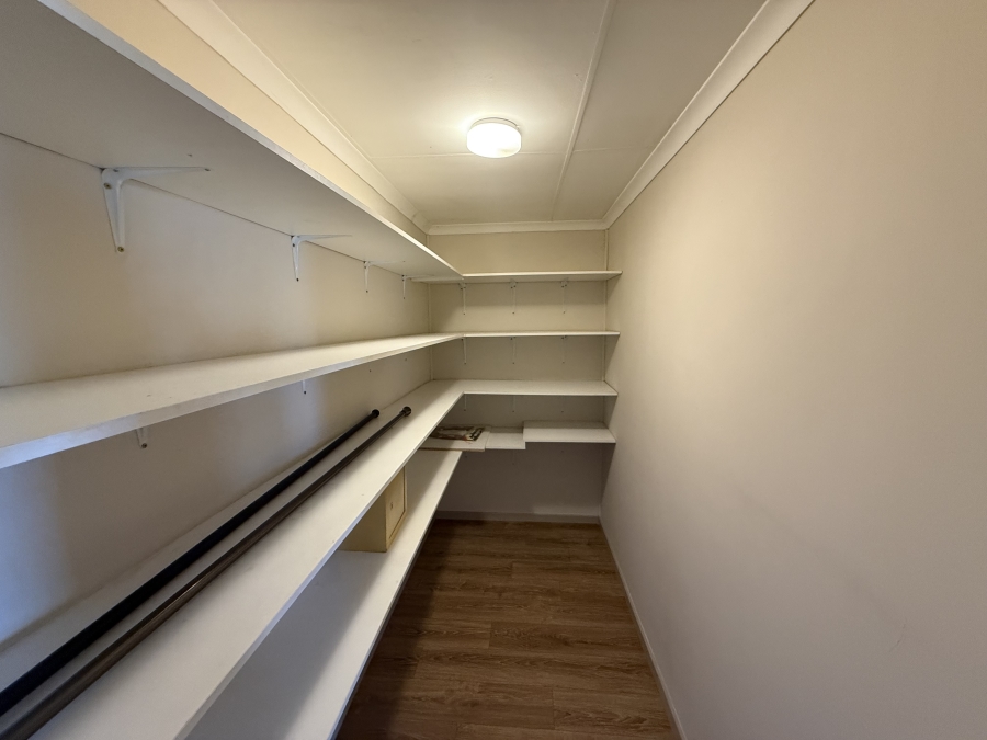 To Let 2 Bedroom Property for Rent in Lambton Gardens Gauteng