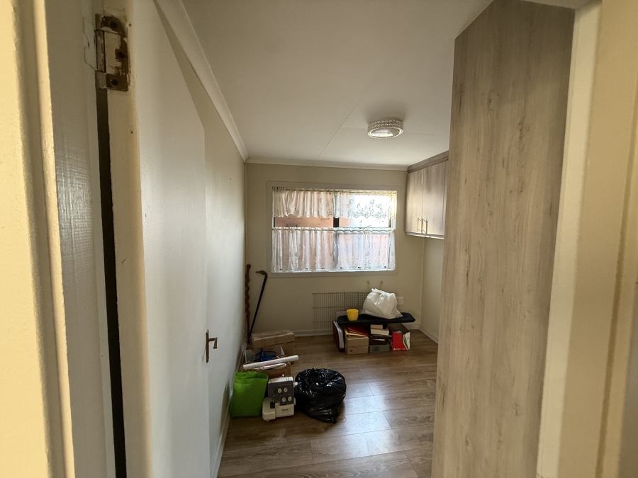 To Let 2 Bedroom Property for Rent in Lambton Gardens Gauteng