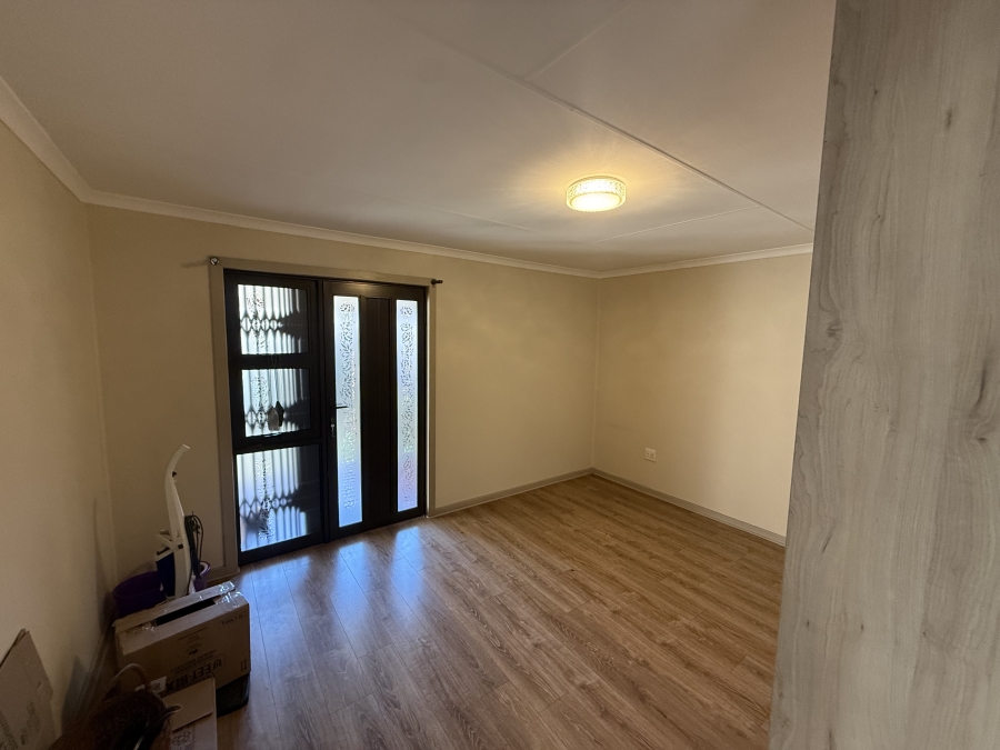 To Let 2 Bedroom Property for Rent in Lambton Gardens Gauteng