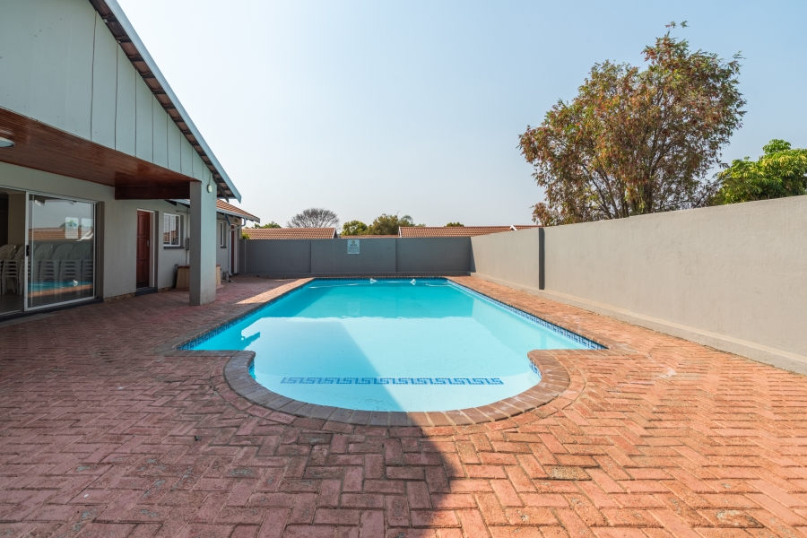 2 Bedroom Property for Sale in Northwold Gauteng