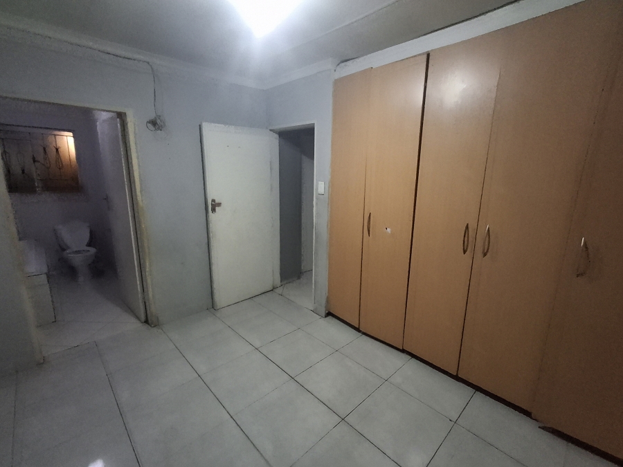 To Let 3 Bedroom Property for Rent in Clayville Gauteng