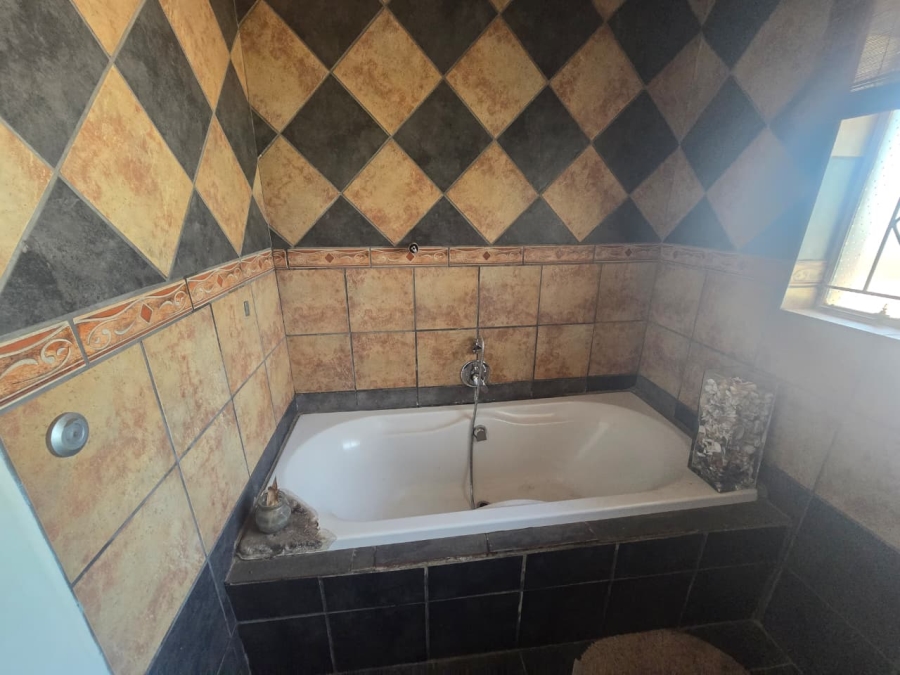 4 Bedroom Property for Sale in Three Rivers Gauteng