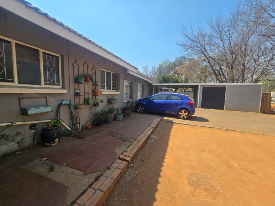 4 Bedroom Property for Sale in Three Rivers Gauteng
