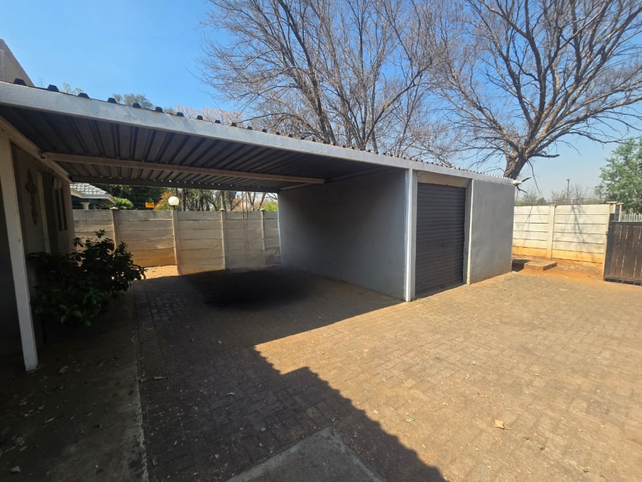 4 Bedroom Property for Sale in Three Rivers Gauteng