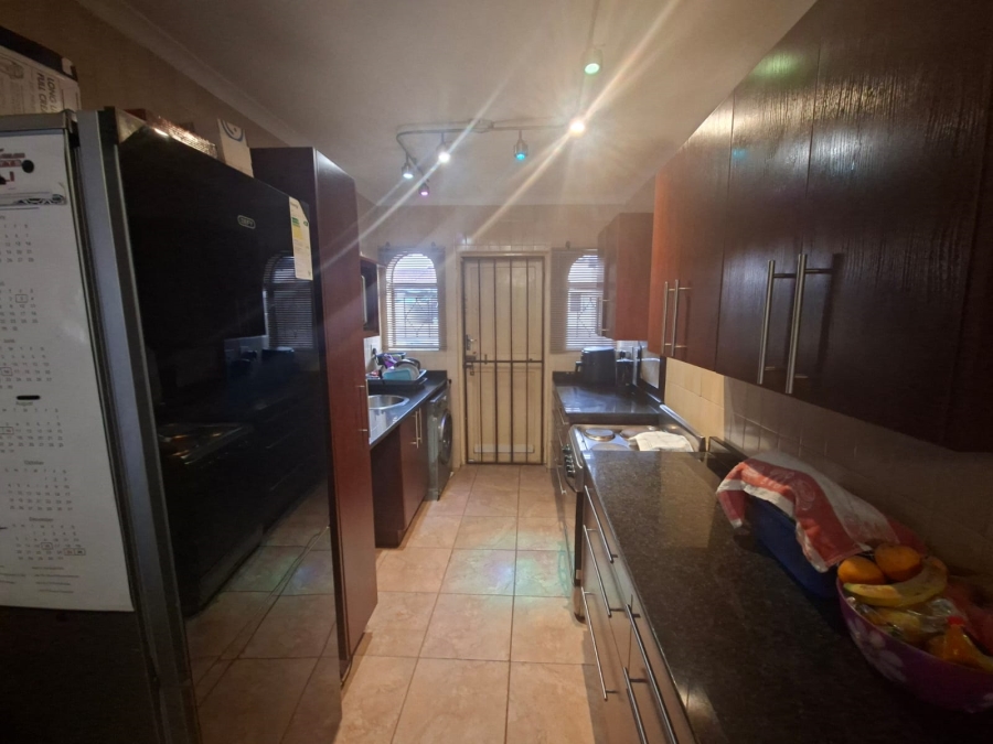 2 Bedroom Property for Sale in Van Riebeeck Park Gauteng
