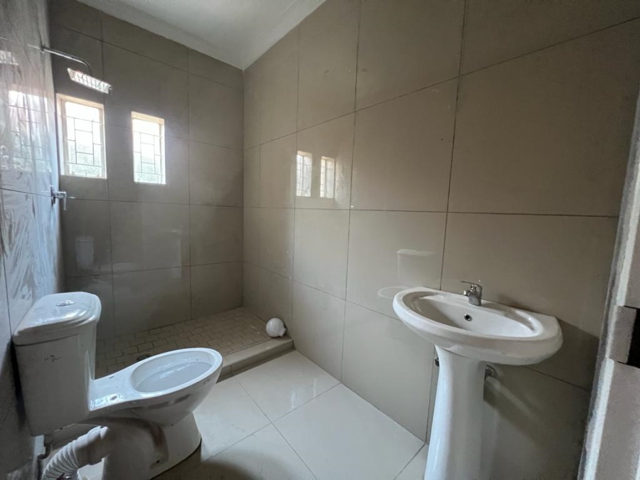 To Let 2 Bedroom Property for Rent in Laudium Gauteng