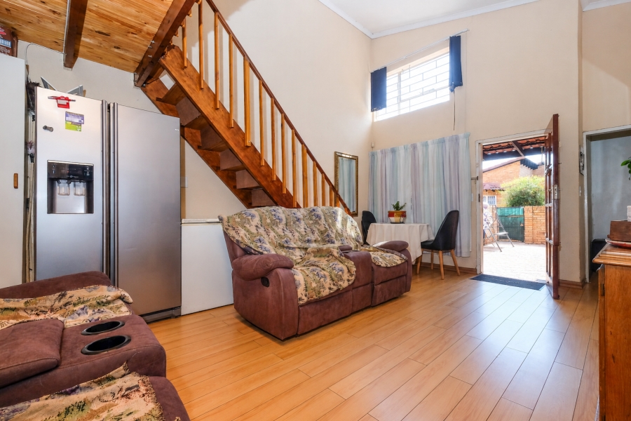 3 Bedroom Property for Sale in Allens Nek Gauteng