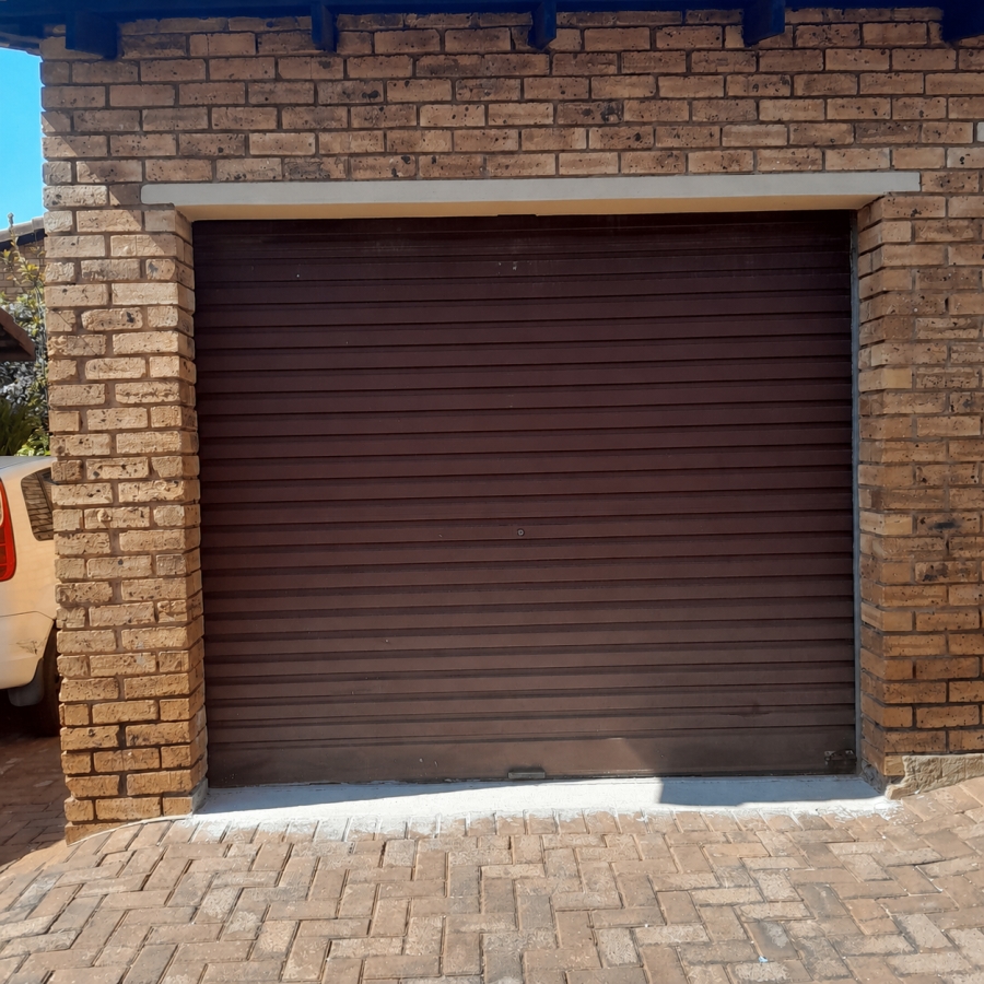 3 Bedroom Property for Sale in Allens Nek Gauteng