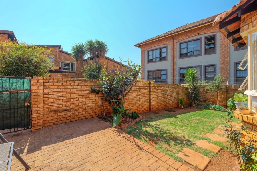 3 Bedroom Property for Sale in Allens Nek Gauteng