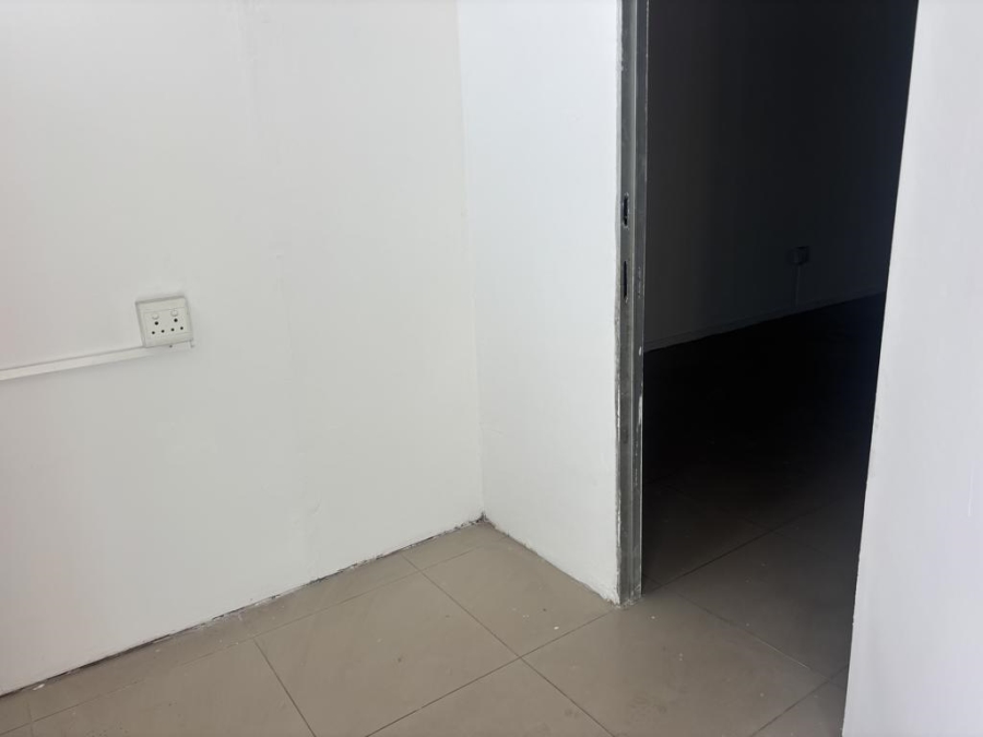 To Let Commercial Property for Rent in Orange Grove Gauteng