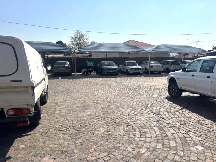 To Let Commercial Property for Rent in Orange Grove Gauteng