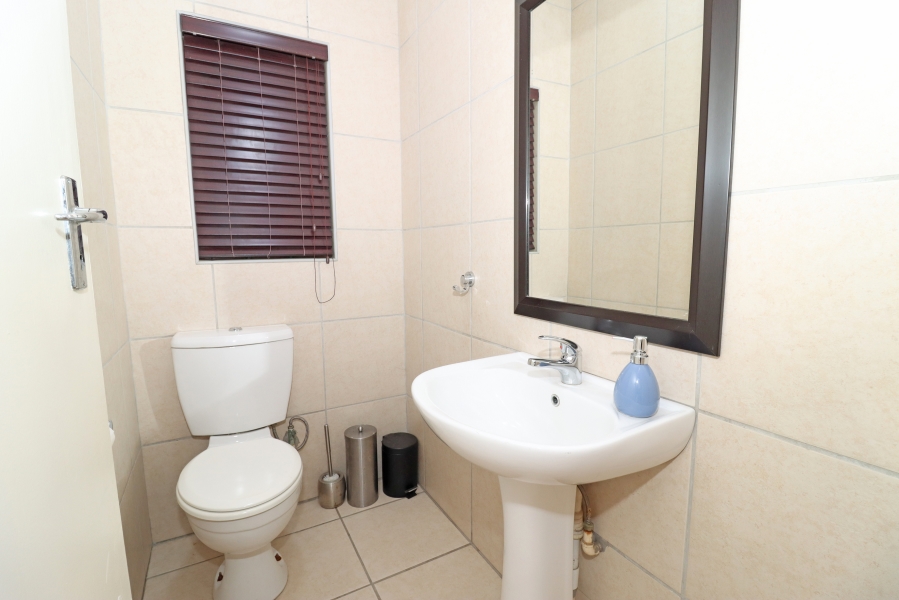 5 Bedroom Property for Sale in Paulshof Gauteng