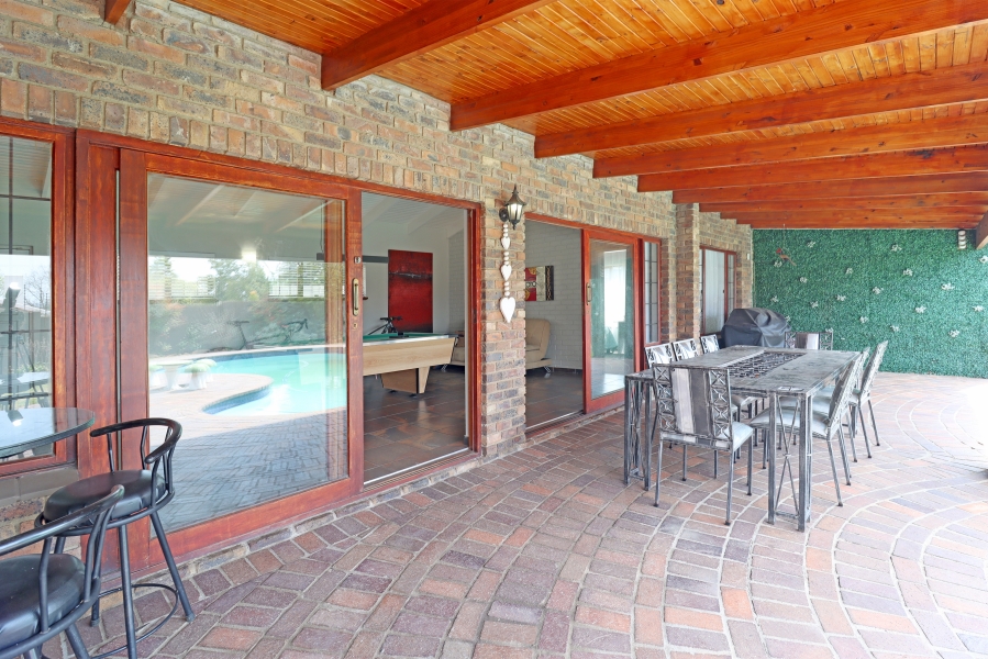 5 Bedroom Property for Sale in Paulshof Gauteng