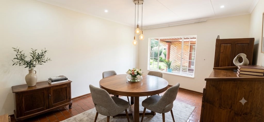 5 Bedroom Property for Sale in Rooihuiskraal North Gauteng