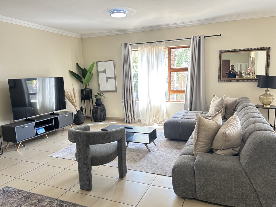 3 Bedroom Property for Sale in Maroeladal Gauteng