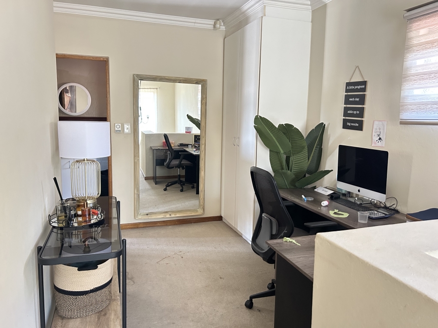 3 Bedroom Property for Sale in Maroeladal Gauteng