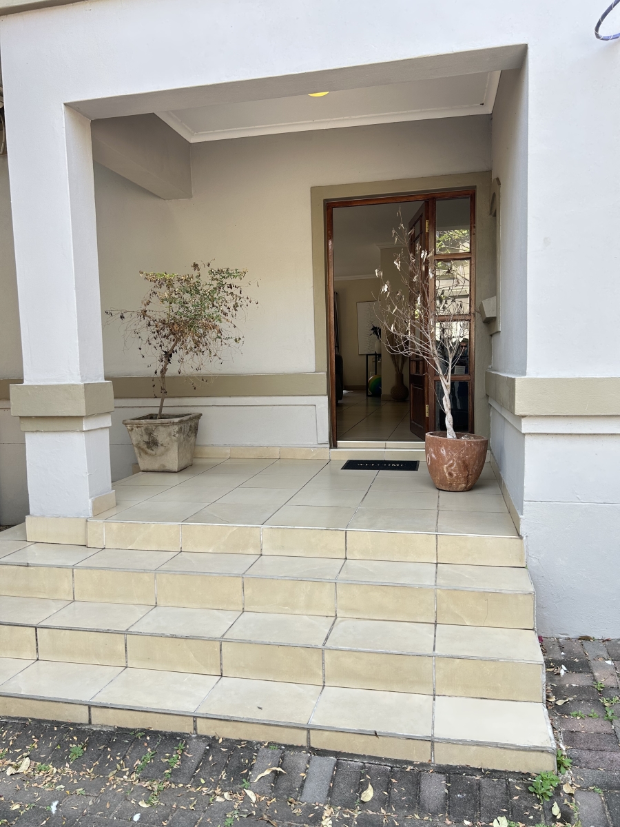 3 Bedroom Property for Sale in Maroeladal Gauteng