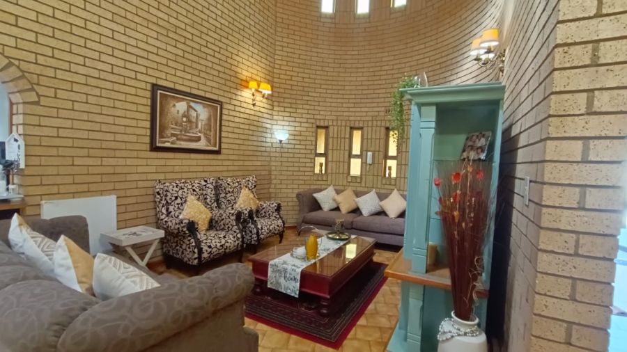 3 Bedroom Property for Sale in Helikonpark Gauteng