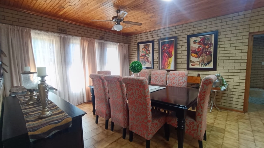 3 Bedroom Property for Sale in Helikonpark Gauteng