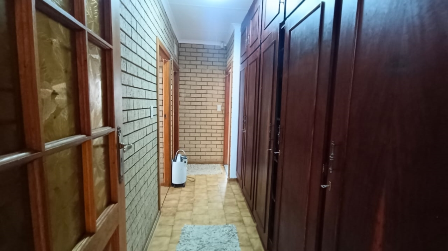 3 Bedroom Property for Sale in Helikonpark Gauteng
