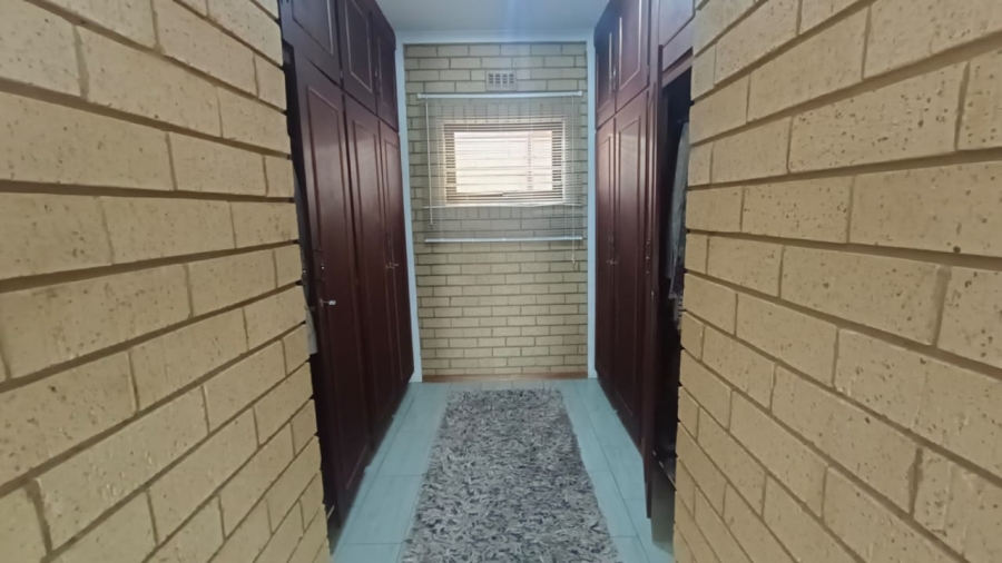 3 Bedroom Property for Sale in Helikonpark Gauteng