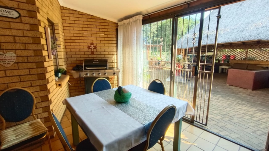 3 Bedroom Property for Sale in Helikonpark Gauteng