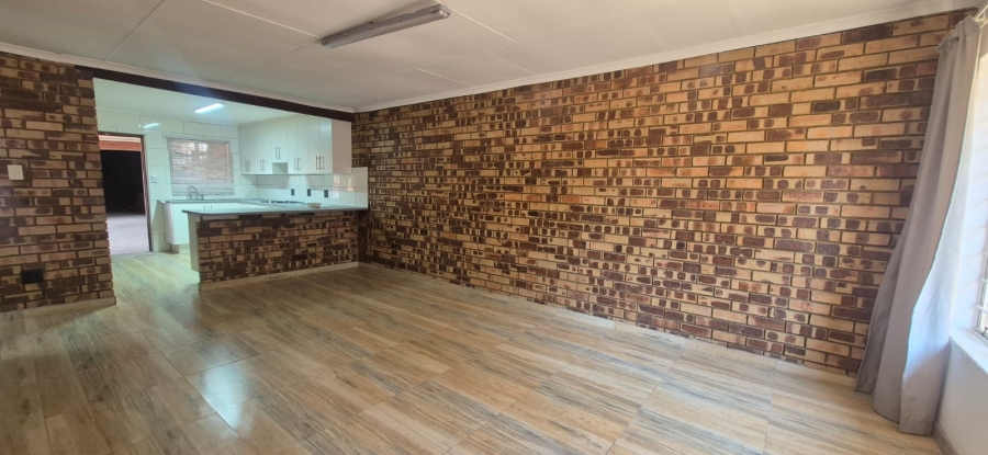 2 Bedroom Property for Sale in Greenhills Gauteng