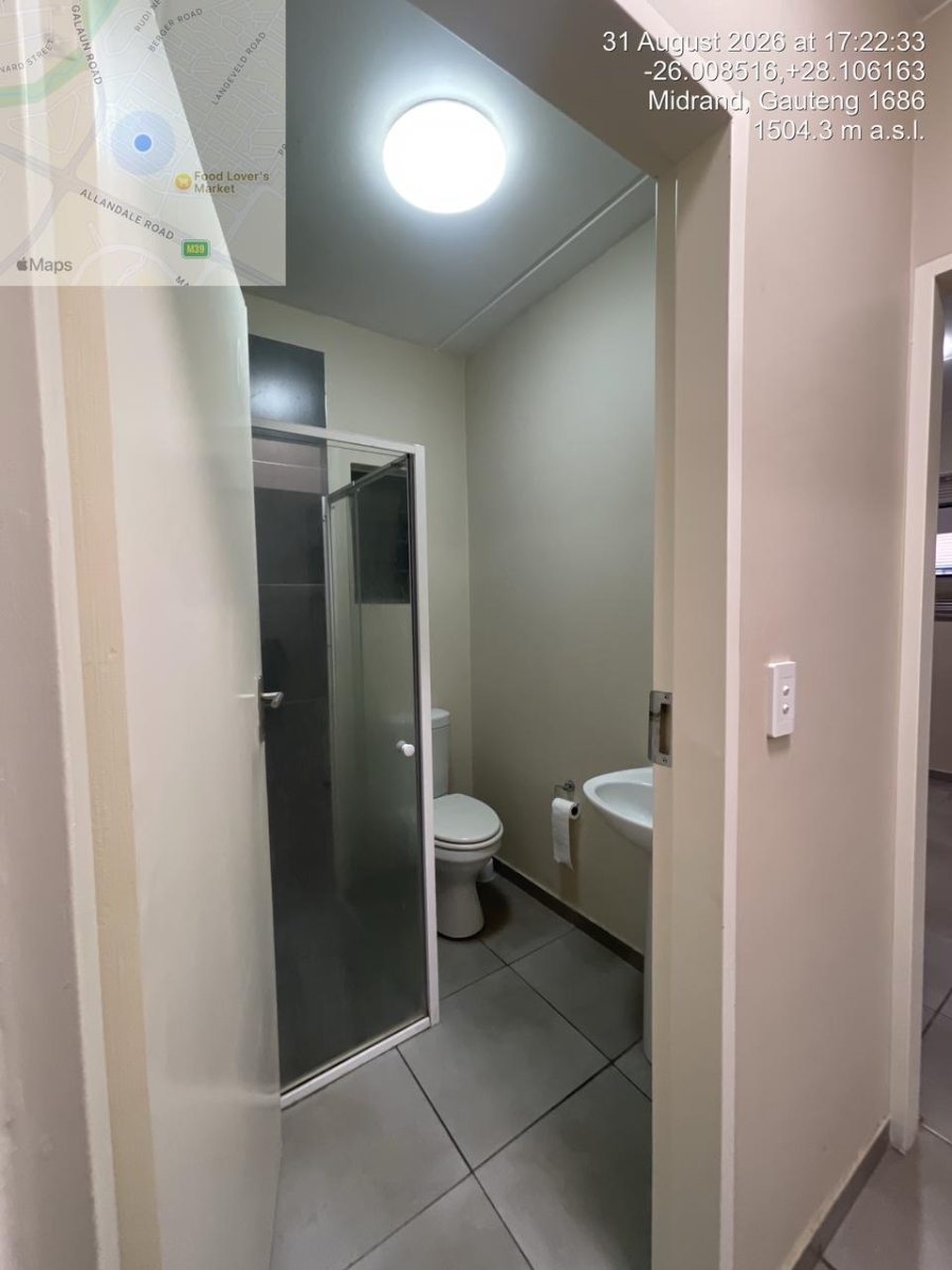 To Let 2 Bedroom Property for Rent in Vorna Valley Gauteng