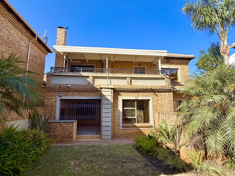 4 Bedroom Property for Sale in The Wilds Gauteng