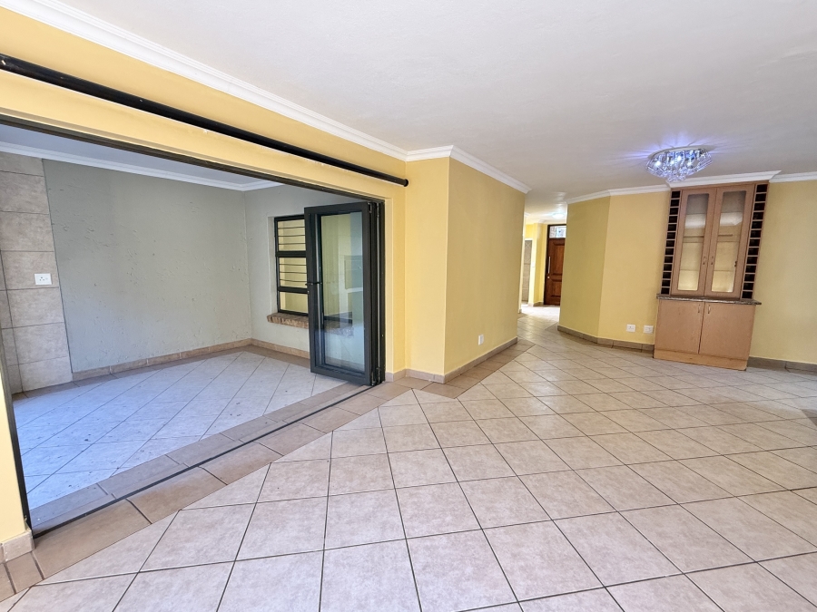 4 Bedroom Property for Sale in The Wilds Gauteng