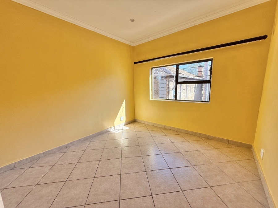 4 Bedroom Property for Sale in The Wilds Gauteng