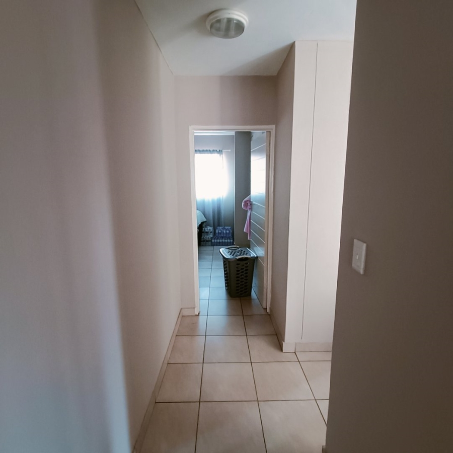 2 Bedroom Property for Sale in Annlin-wes Gauteng