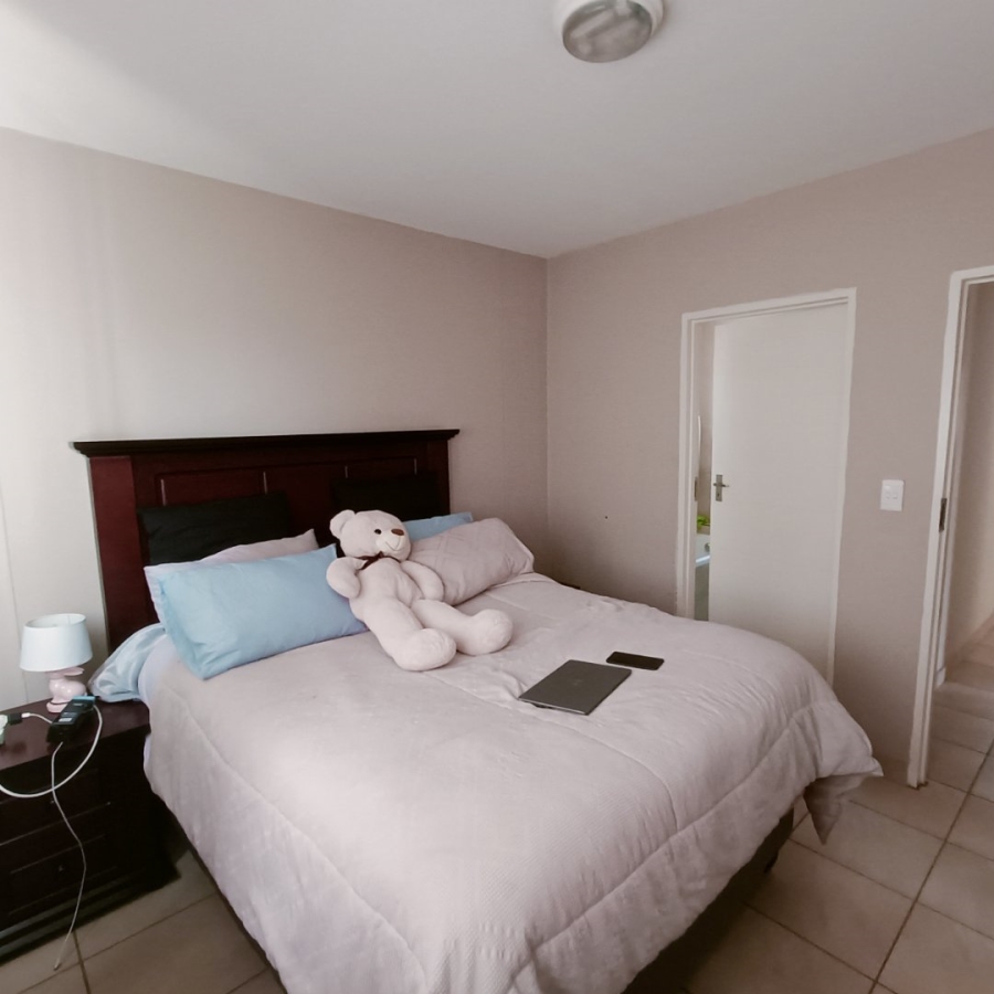 2 Bedroom Property for Sale in Annlin-wes Gauteng