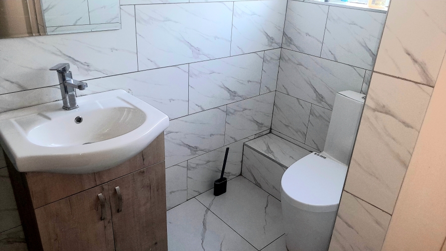 To Let 2 Bedroom Property for Rent in Birchleigh Gauteng