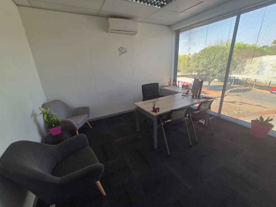 To Let Commercial Property for Rent in Die Hoewes Gauteng