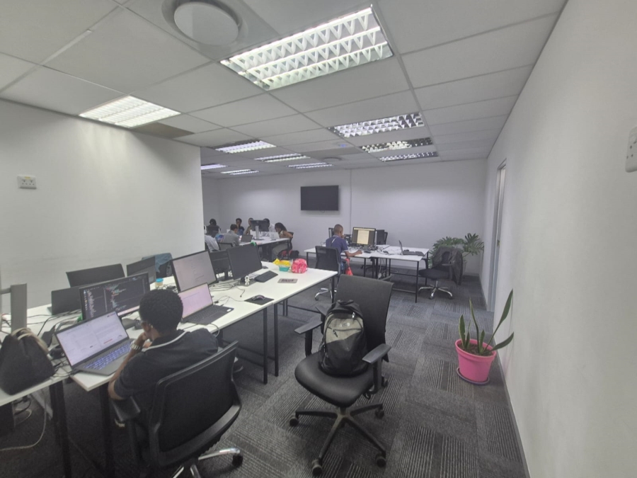 To Let Commercial Property for Rent in Die Hoewes Gauteng
