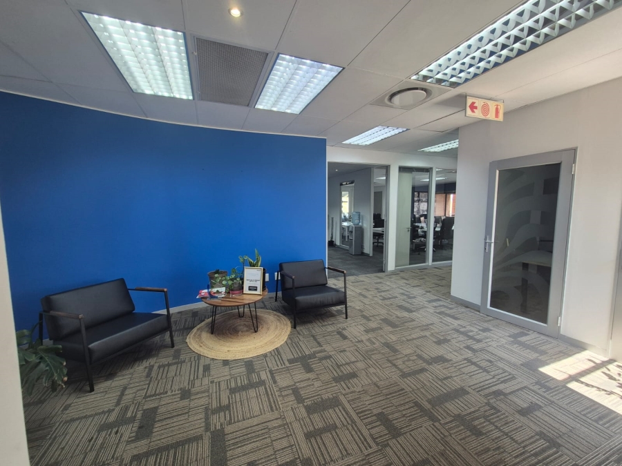 To Let Commercial Property for Rent in Die Hoewes Gauteng