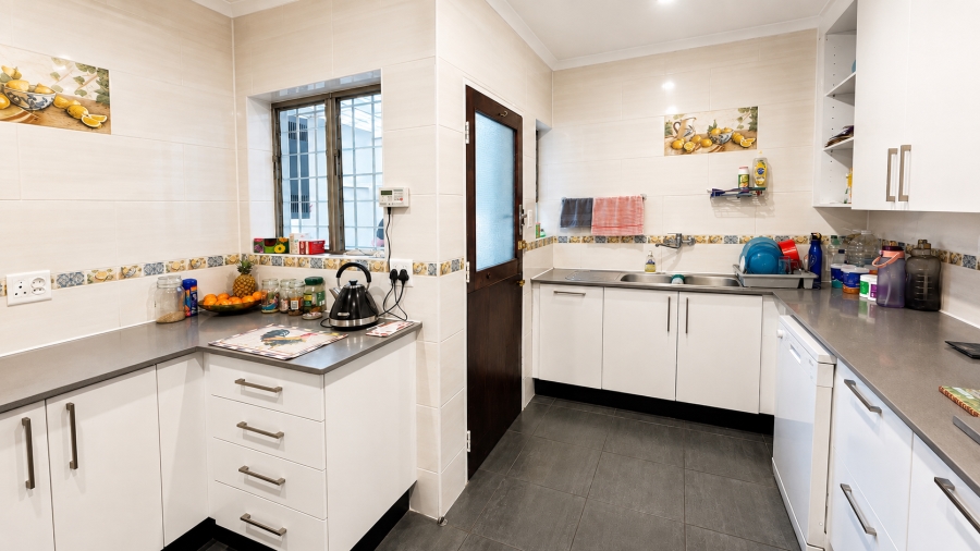 4 Bedroom Property for Sale in Brooklyn Gauteng