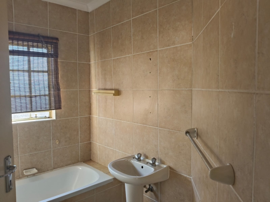 3 Bedroom Property for Sale in Terenure Gauteng