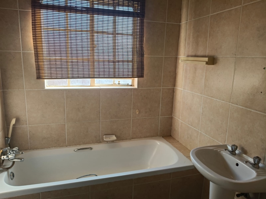 3 Bedroom Property for Sale in Terenure Gauteng