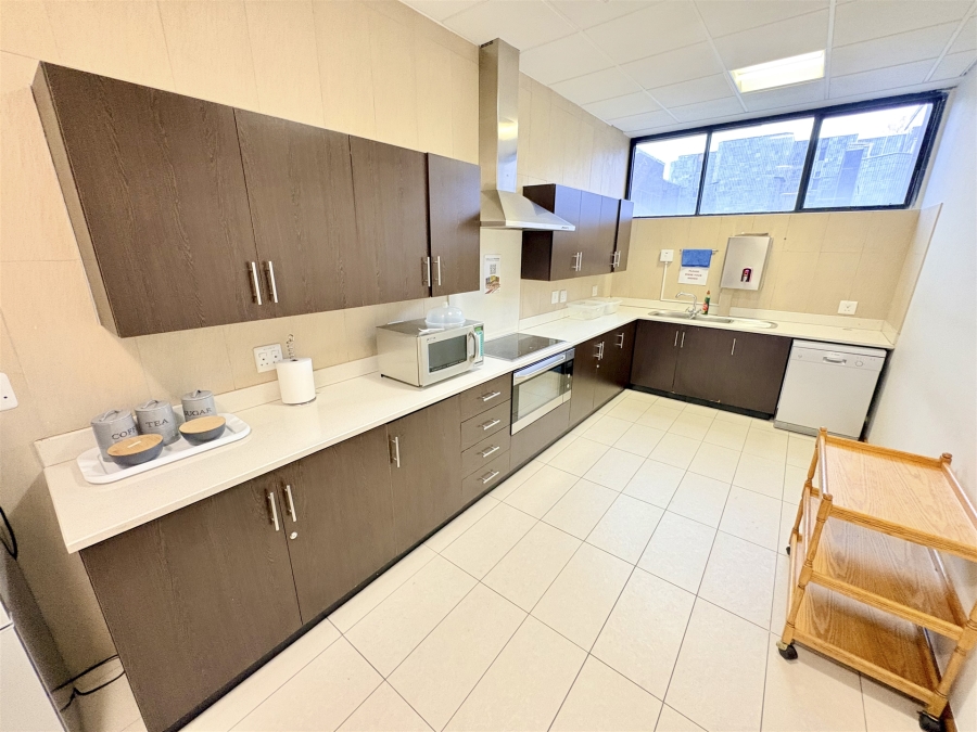 To Let Commercial Property for Rent in Bedfordview Gauteng