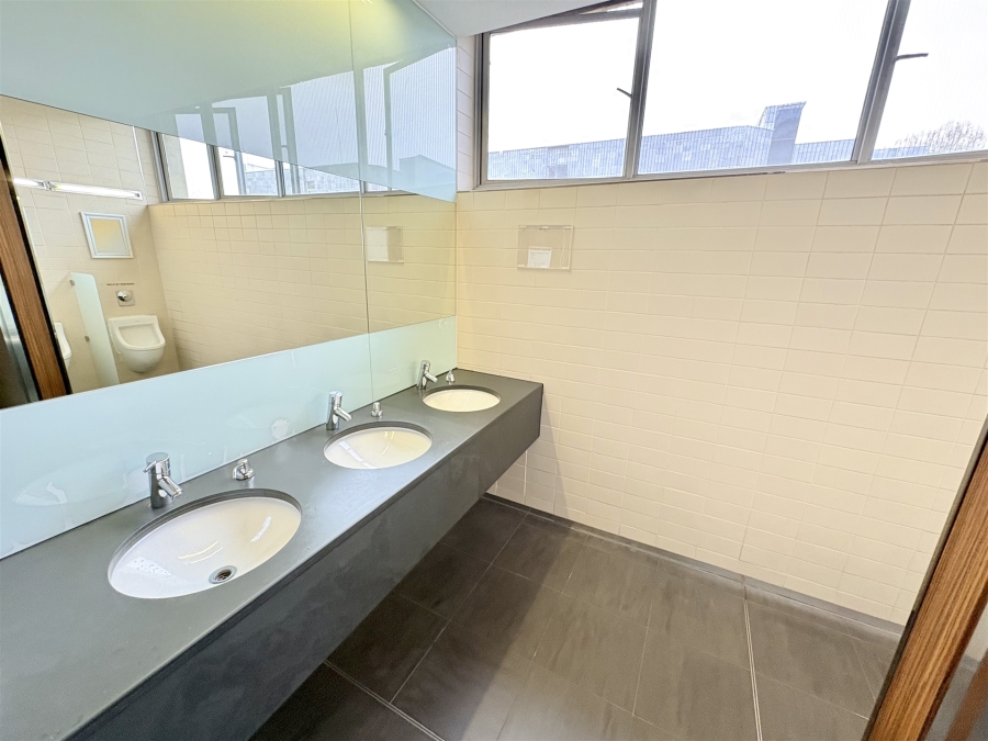To Let Commercial Property for Rent in Bedfordview Gauteng