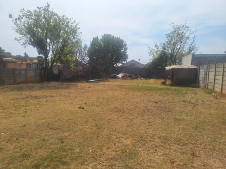 3 Bedroom Property for Sale in Westonaria Gauteng