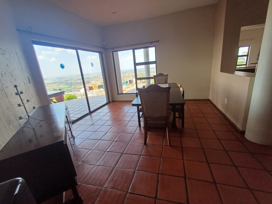 To Let 4 Bedroom Property for Rent in Helderkruin Gauteng