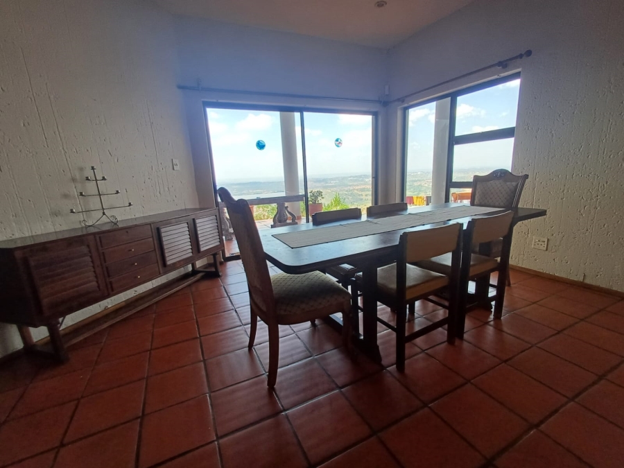To Let 4 Bedroom Property for Rent in Helderkruin Gauteng