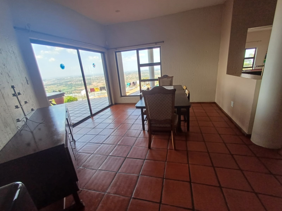 To Let 4 Bedroom Property for Rent in Helderkruin Gauteng