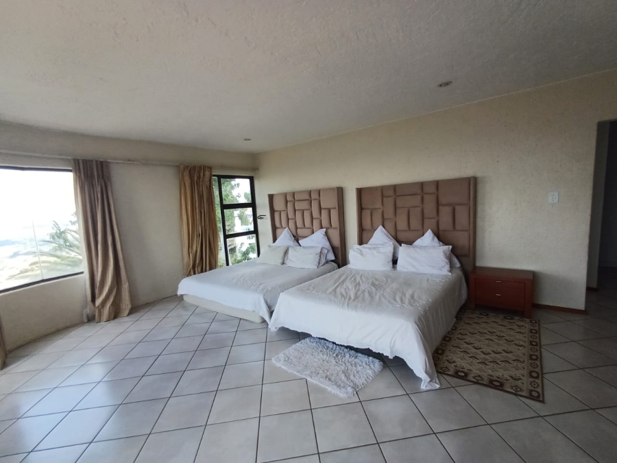 To Let 4 Bedroom Property for Rent in Helderkruin Gauteng