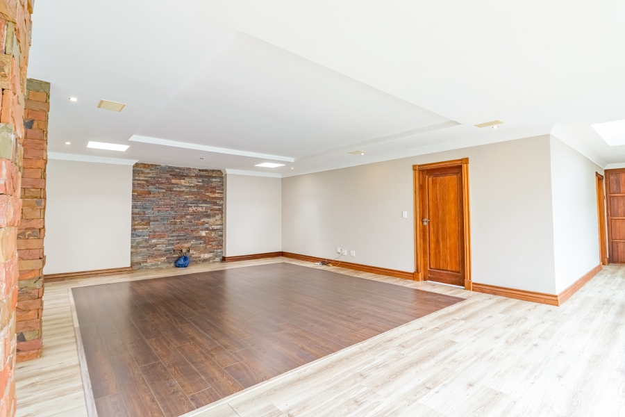 To Let 3 Bedroom Property for Rent in Silverwoods Country Estate Gauteng